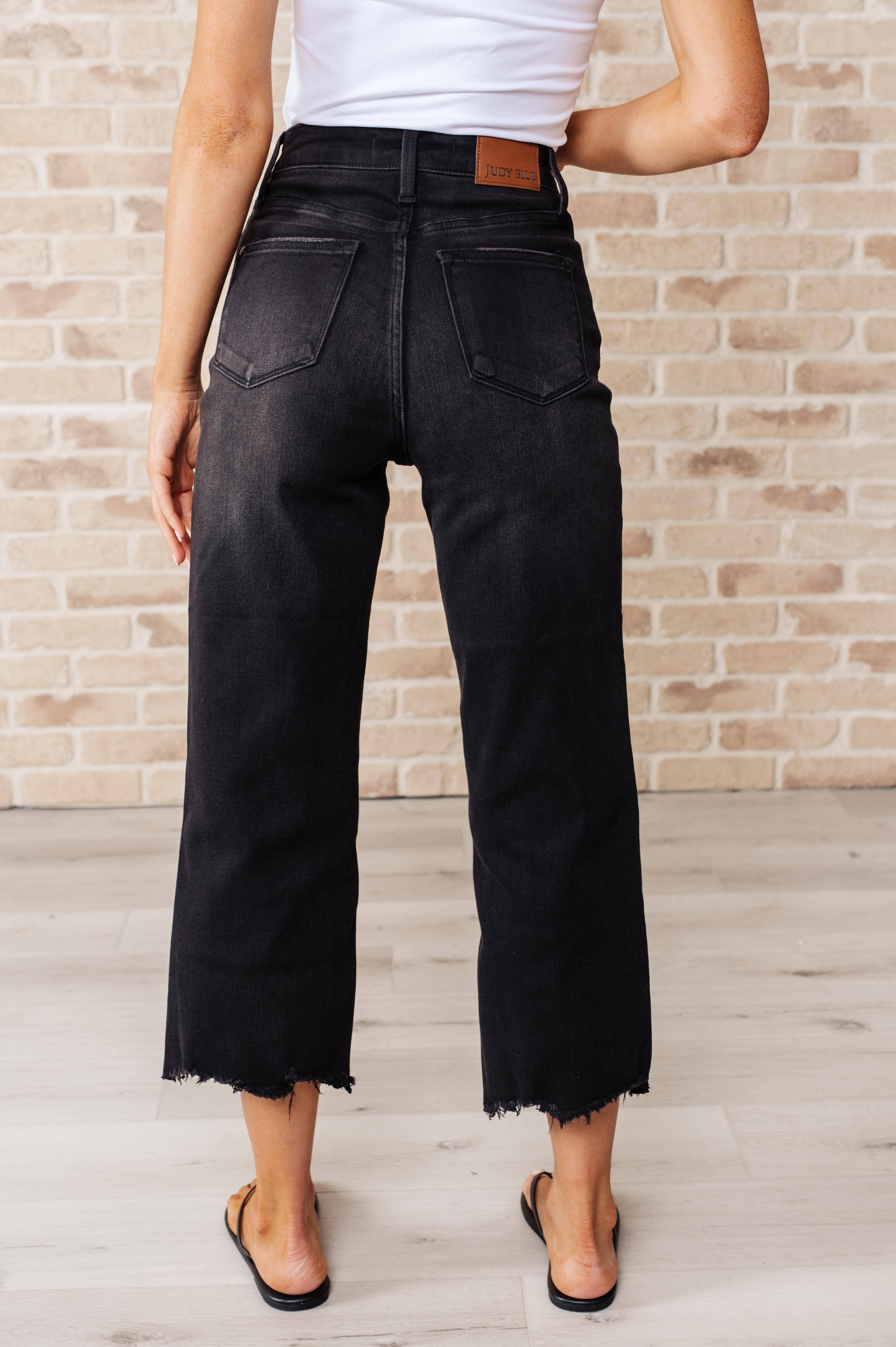 Avenue Wholesale - Wholesale Jeans - Women's - Judy Blue High Rise Button Fly Wide Leg Crop Jeans6