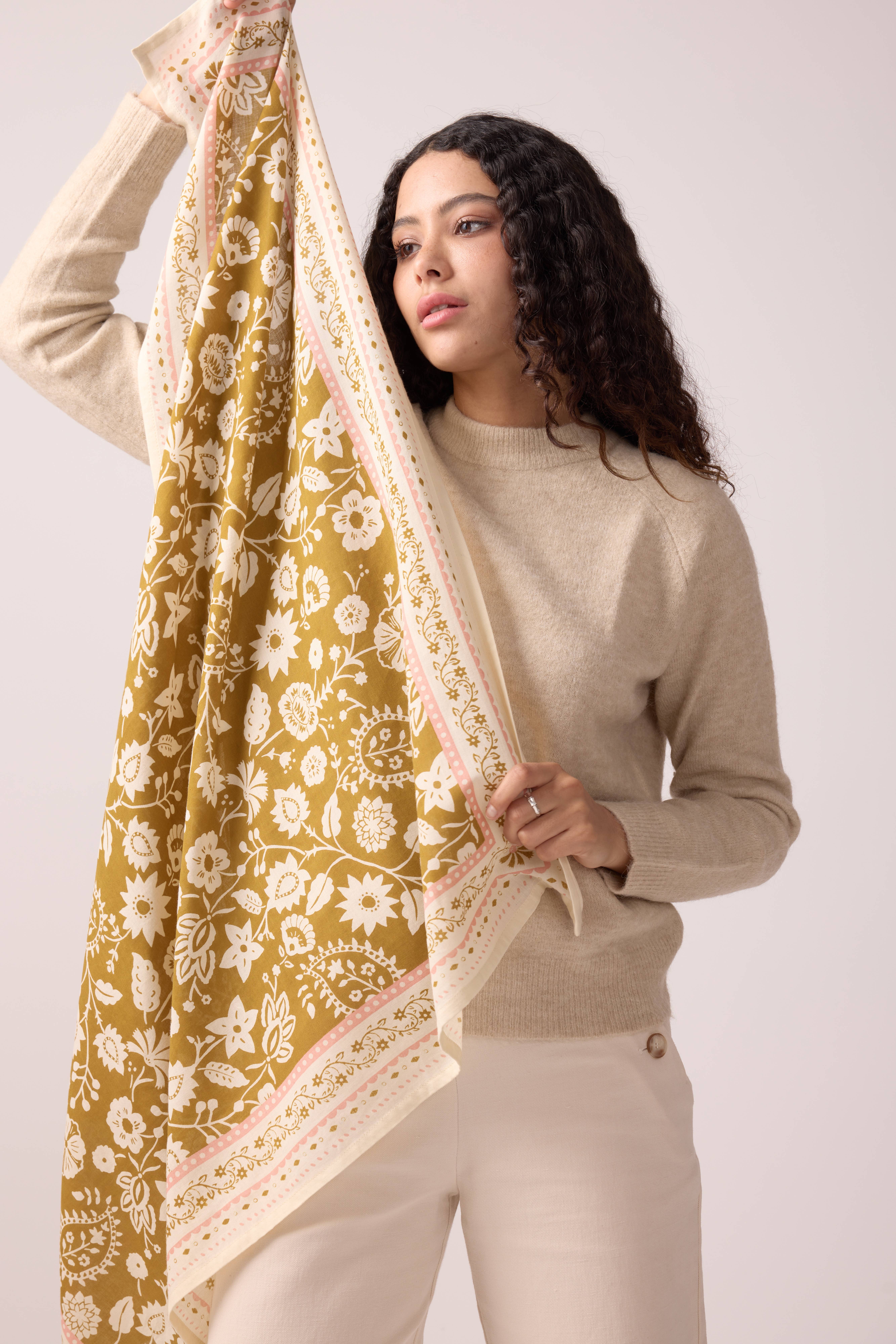 Maradji - Venta al por mayor Pañuelo para la cabeza - Mujer - Pañuelo de sarga de algodón color bronce con estampado indio4