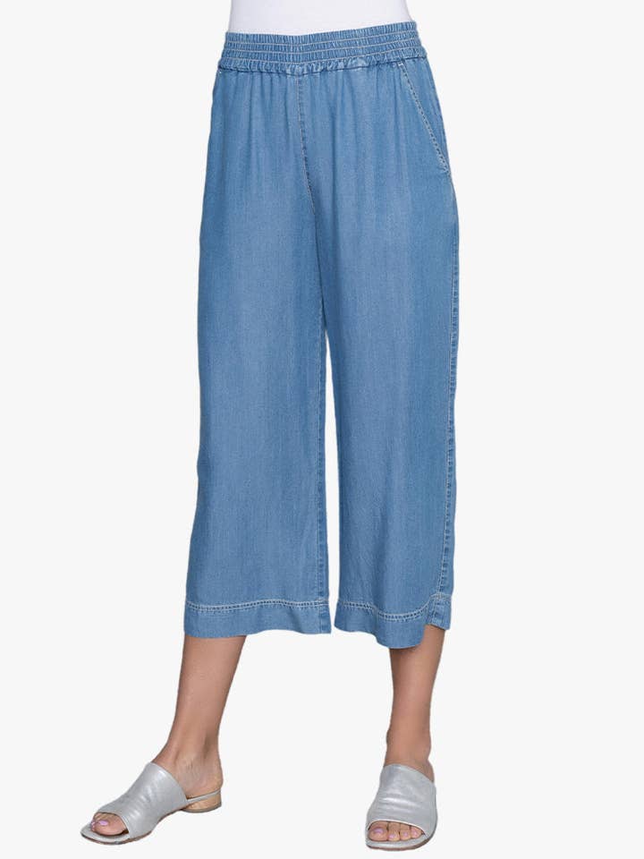 Wholesale Women's Pull-On Wide Leg Cropped Tencel® Denim City