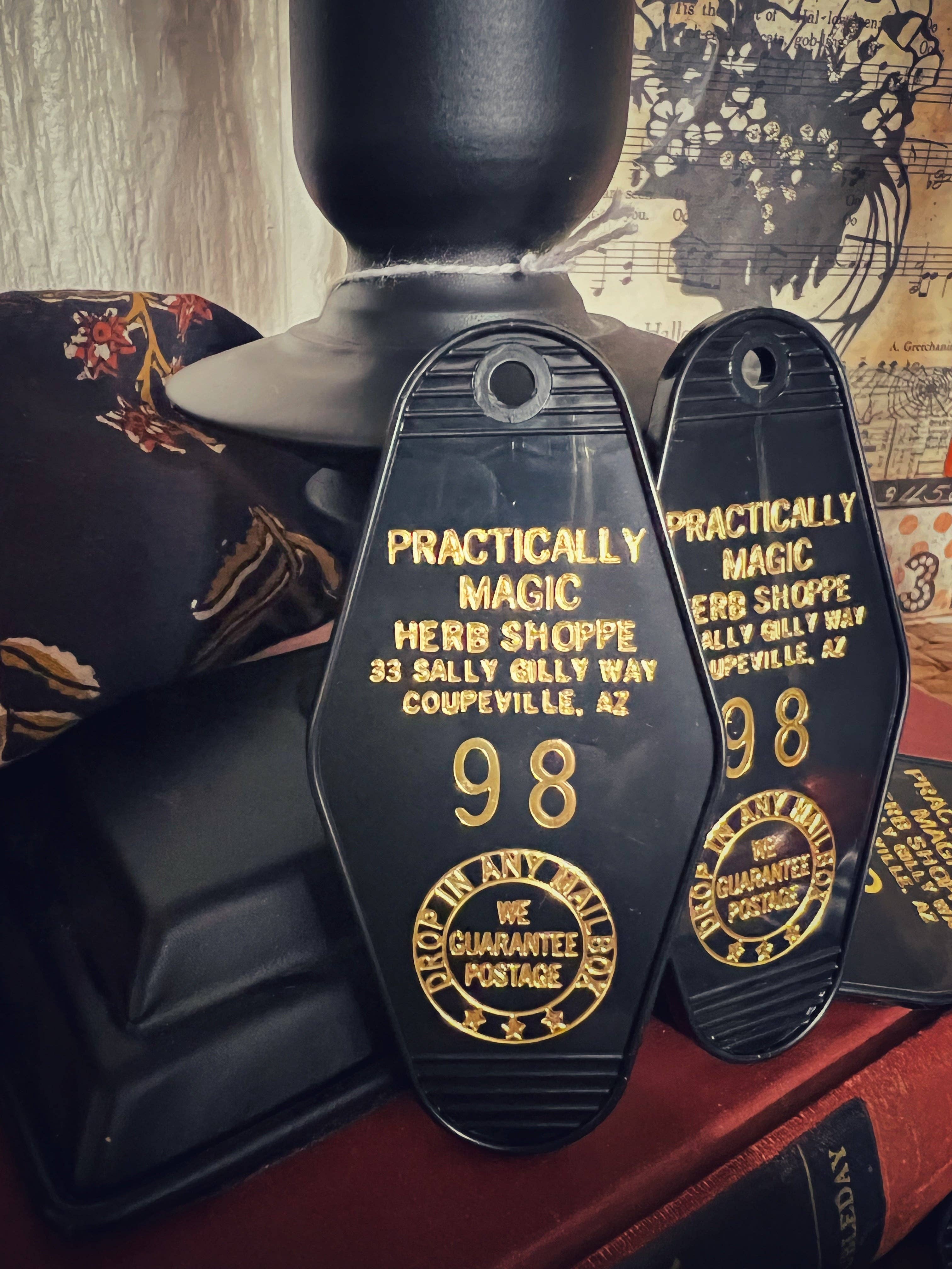 Vintage Bliss - Wholesale Keychain - Unisex - Practically Magic Motel Key Fob2