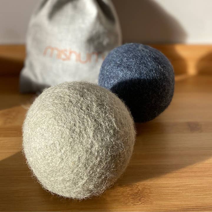 Dog and Cat Toy Felt Rattle balls for wholesale by Mishum
