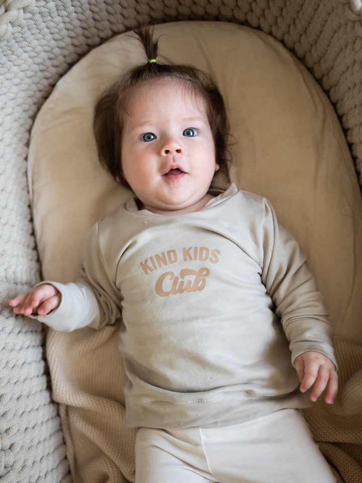 Felpa oversize da bambino beige scuro con stampa per la vendita all'ingrosso da parte di Petiteaude