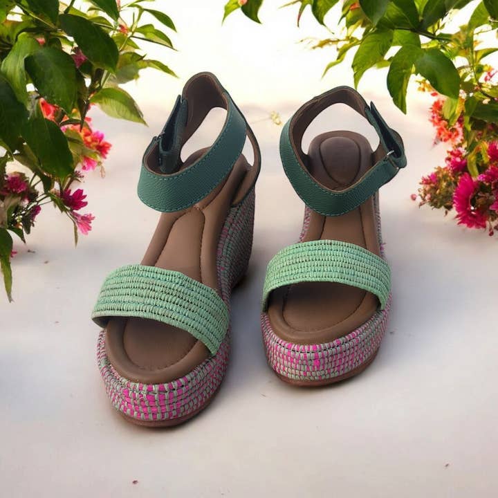 Sandali in rafia verde rosa Pantofole marocchine in rafia intrecciata a mano per la vendita all'ingrosso da parte di Berberparadise