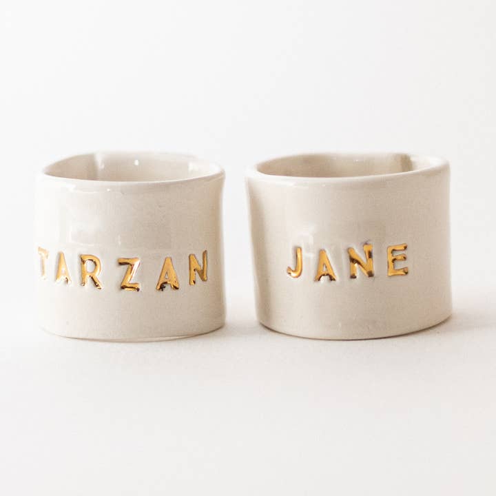 Ronds de serviette Tarzan et Jane pour la vente par Porcelaine Moderne