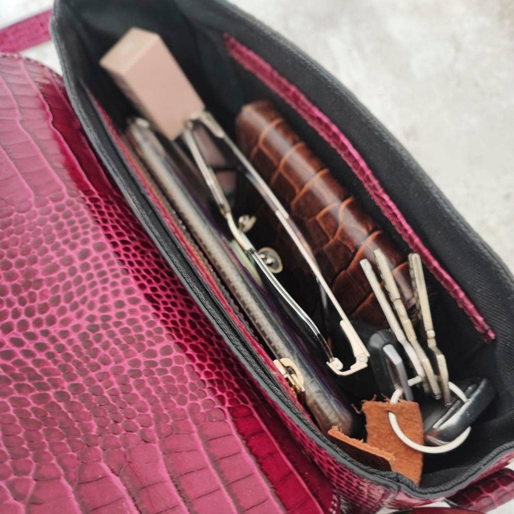 THE CODE - Wholesale Shoulder Bag - Women's - ALMA RASPBERRY SHOULDER BAG3