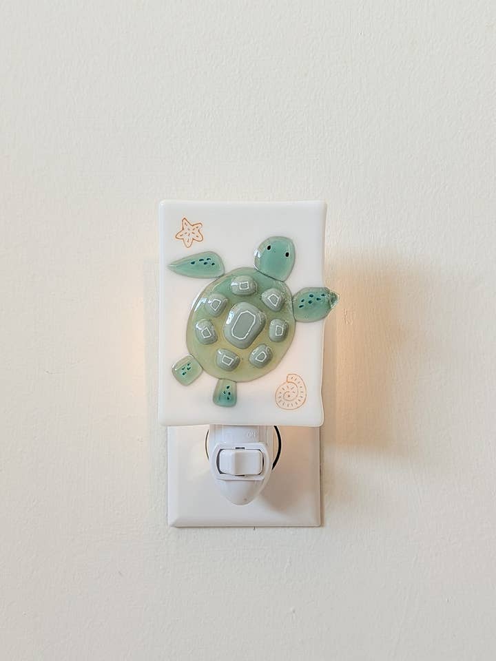 Night light - Sea turtle - Veille sur toi for wholesale by Shine on me Distribution