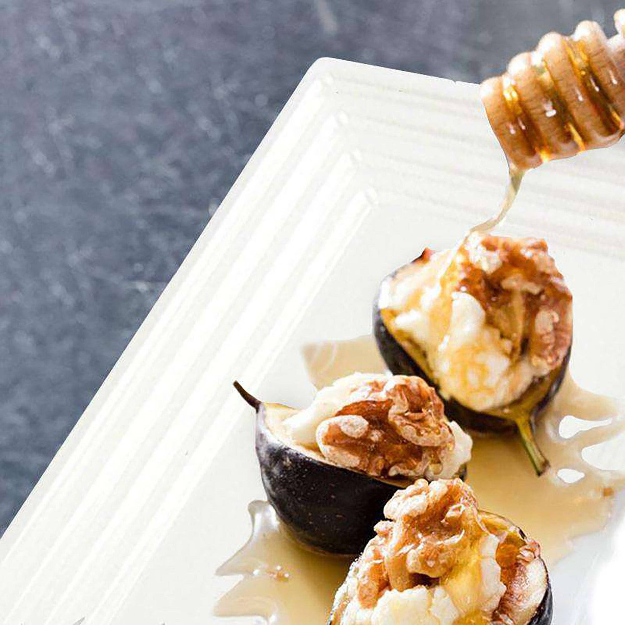 Smarty had a Party - Wholesale Serving Tray - 9" x 13" White with Groove Plastic Serving Trays - 24 pcs6