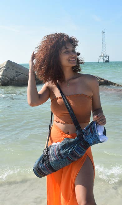 Earth Divas - Vente Sac de yoga - Tapis de yoga enroulable en coton avec patchwork en coton1