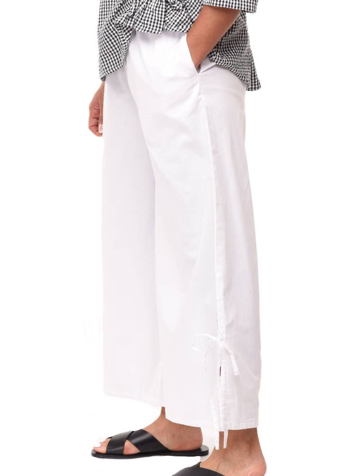 CV497 Terrace Pant in White for wholesale by Tulip Clothing