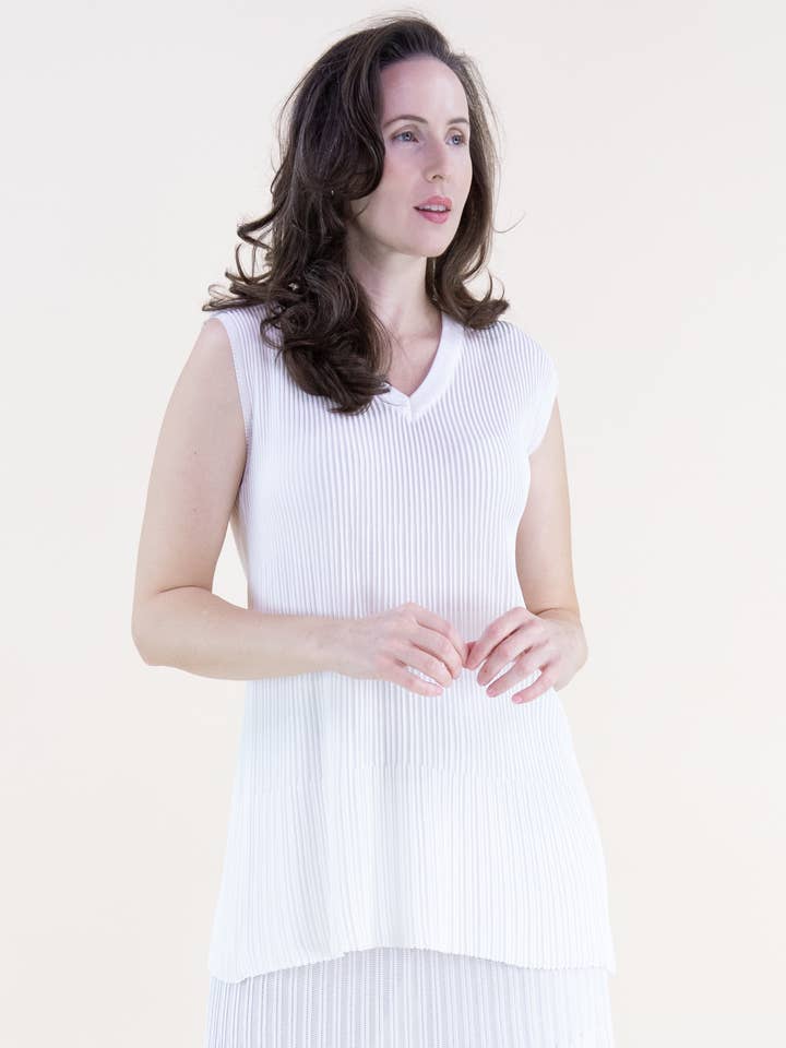 Fitted Thin Ribbed Sections Sleeveless V-Neck Knit Tank Top for wholesale by Original USA