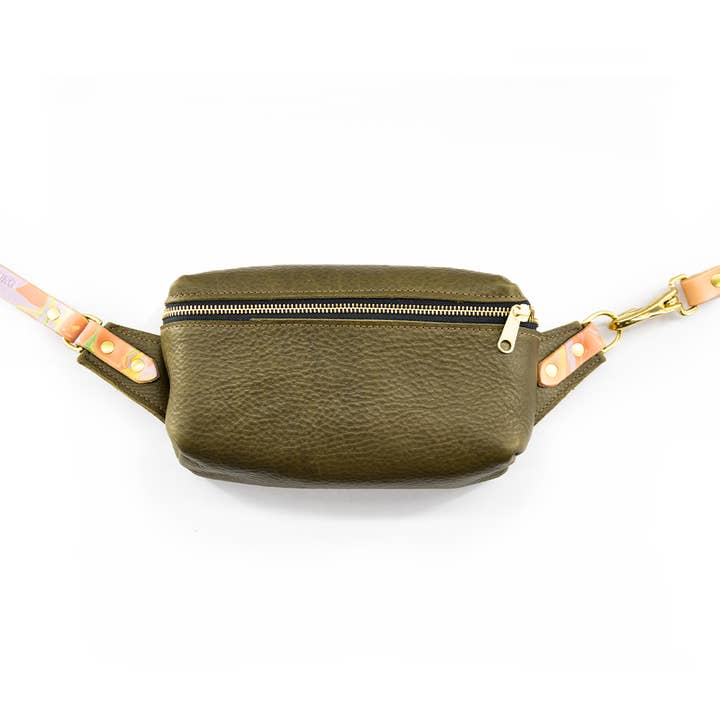 Glad & Young Studio – wholesale Belt bag – Women’s – Zip It Sling Bag17