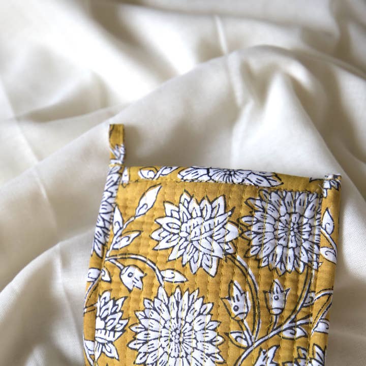 Indie Corner - Wholesale Coin Purse - Women's - Quilted cotton wallet1