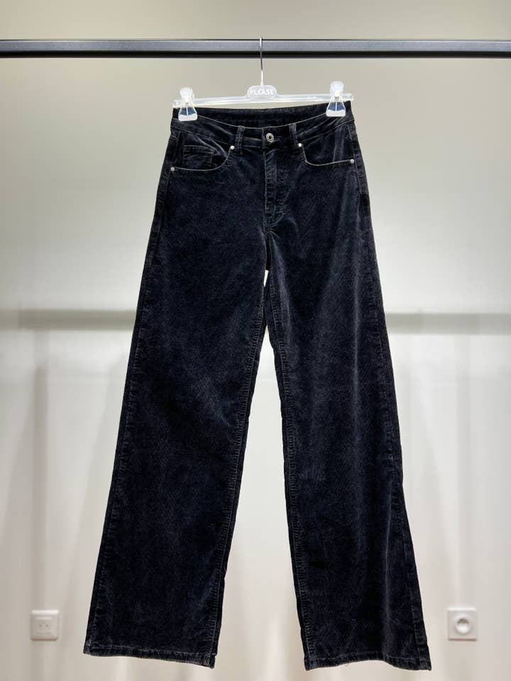 Pantalon Jean Coupe Large Velours Côtelé Taillé S-M-L pour la vente par L'Emotion