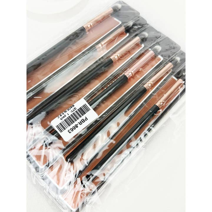 BLACK Beauty Make Up Multi Use Round Brushes for wholesale on Faire5