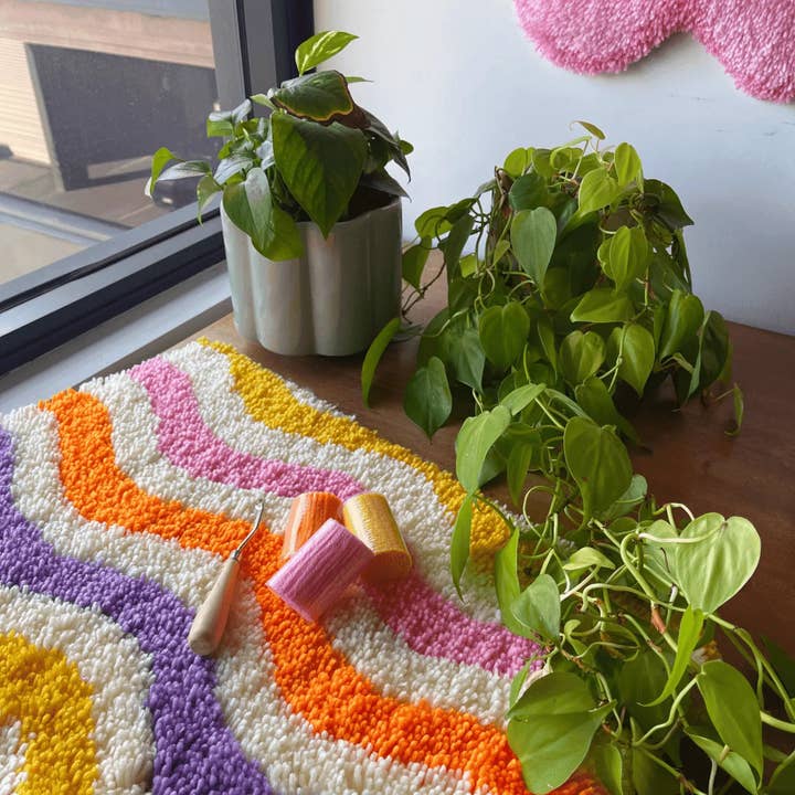 Craft Club - Wholesale DIY craft kit - WHIRL & WAVE BRIGHTS - Rug Making Kit1