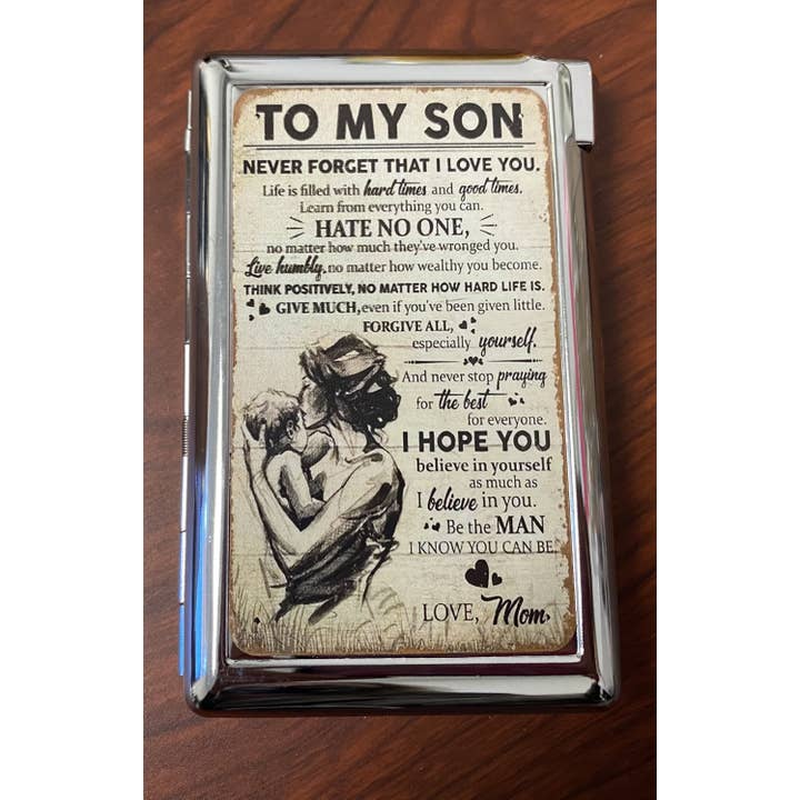 Lighter King - Vendita all'ingrosso Portasigarette - Per il Figlio Amato dalla Madre Custodia per Sigarette con Accendino Integrato