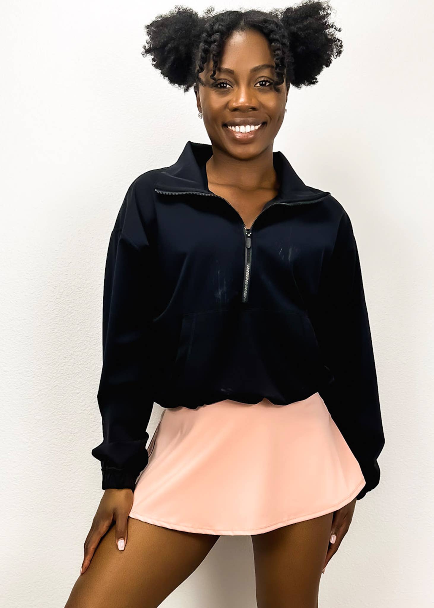 Active by Anna-Kaci – Engroshandel Træningsjakke - Dame – Buttery Blød Høj Hals Halv Zip Beskåret Jakke1