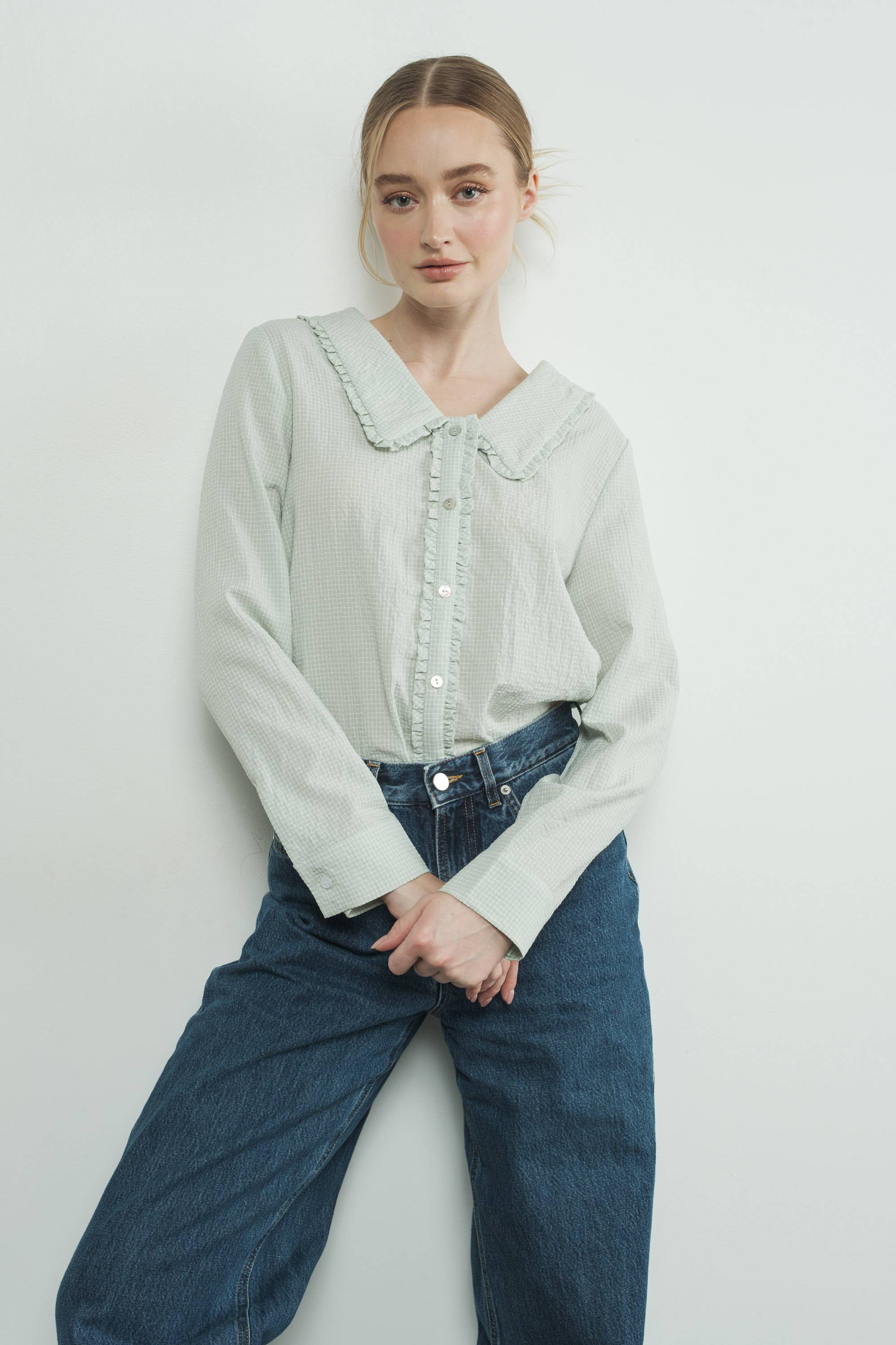 Aaron & Amber - Wholesale Blouse - Women's - MAT3099 CHECKED RUFFLE EDGE COLLAR BUTTONDOWN BLOUSE7