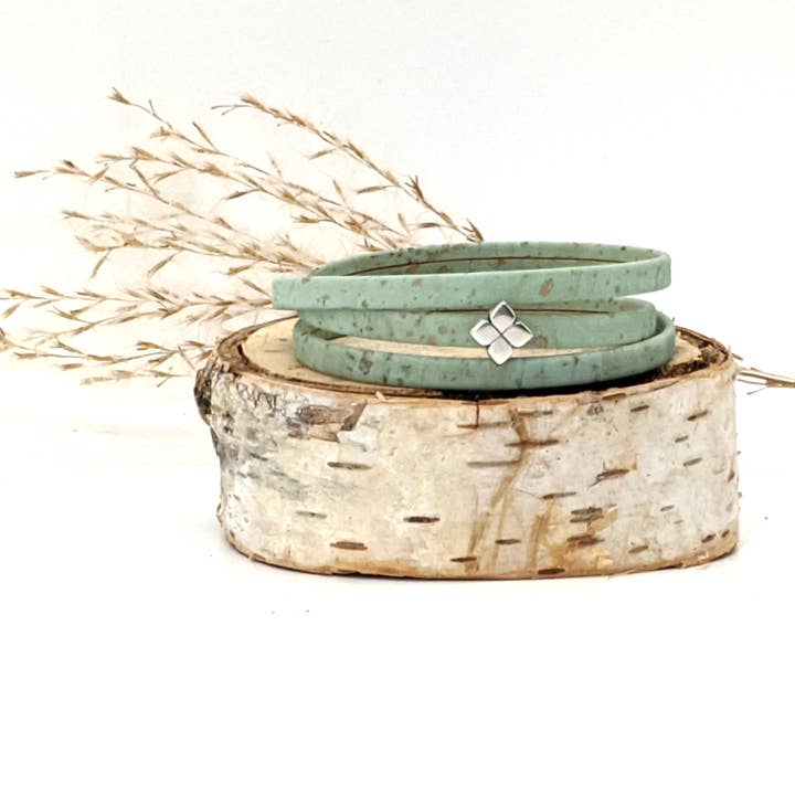 Four Petal Flower - Triple Wrap Cork Bracelet for wholesale by Elisabetta Studio
