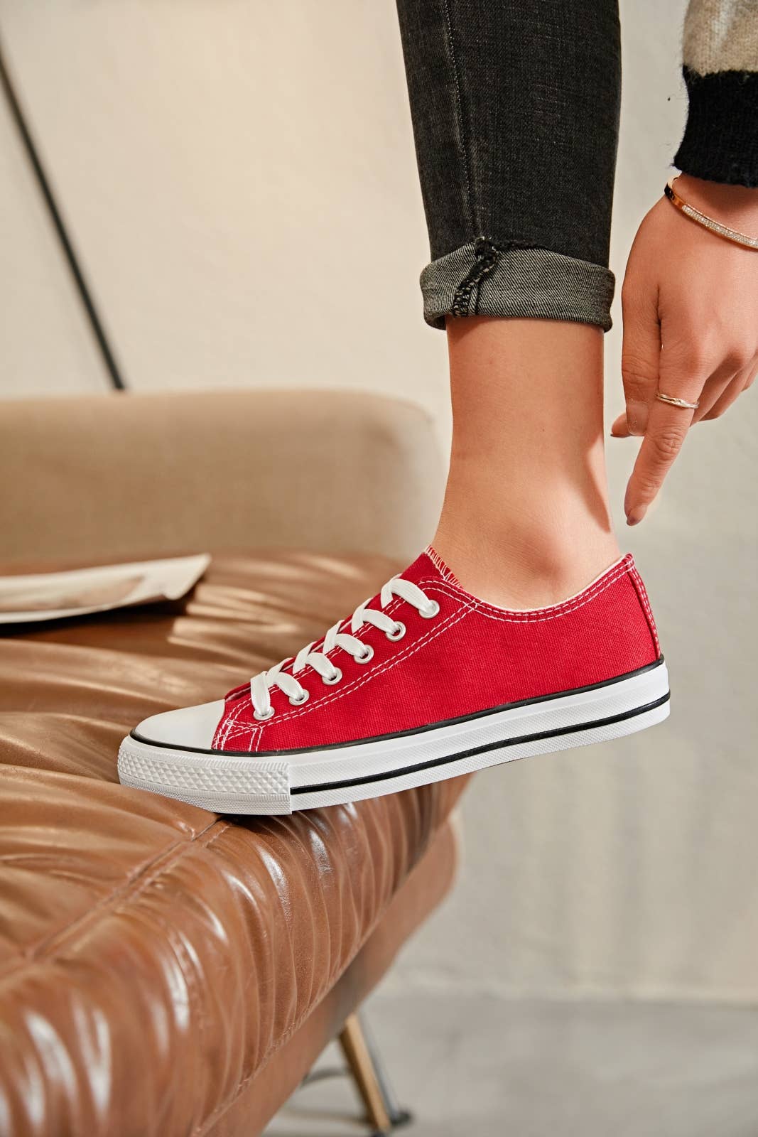 ERYNN - Wholesale Lifestyle Sneakers - Women's - lace-up sneakers - Opaline31