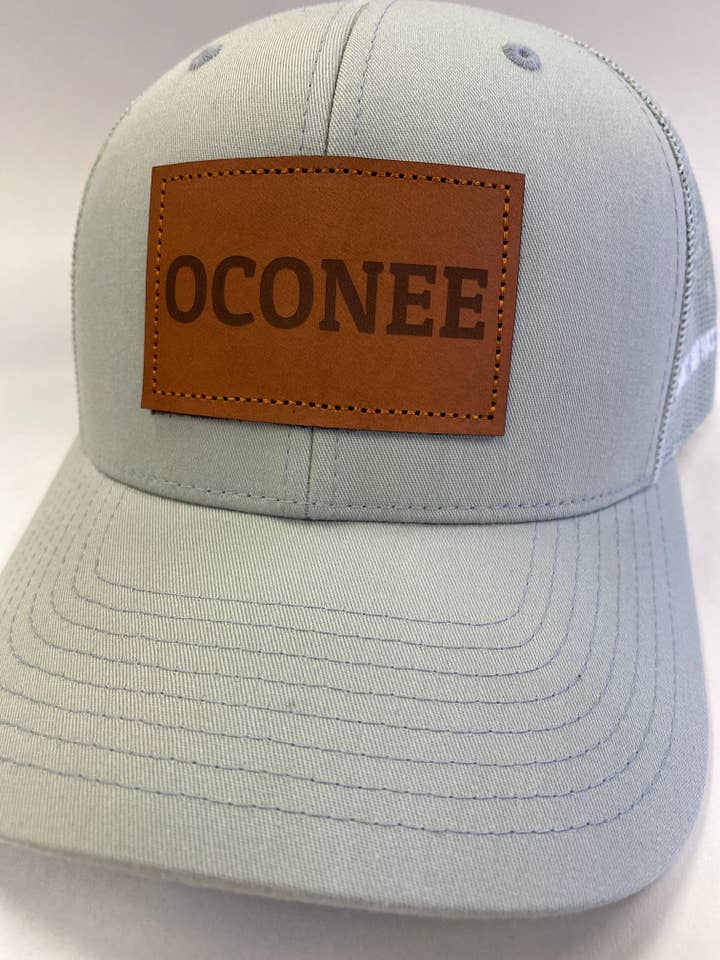 Cappello OCONEE Richardson 112 in pelle con toppa in cava per la vendita all'ingrosso da parte di Shirt and HAT Co.