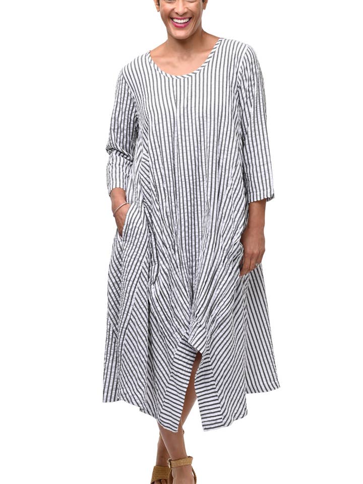 Robe Lexi CV49 en rayure seersucker Murphy* pour la vente par Tulip Clothing