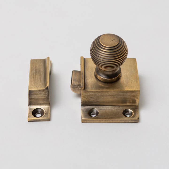 Brass bee - Wholesale Knob/pull - Brass Bee Cupboard Latch - Antique Brass Finish