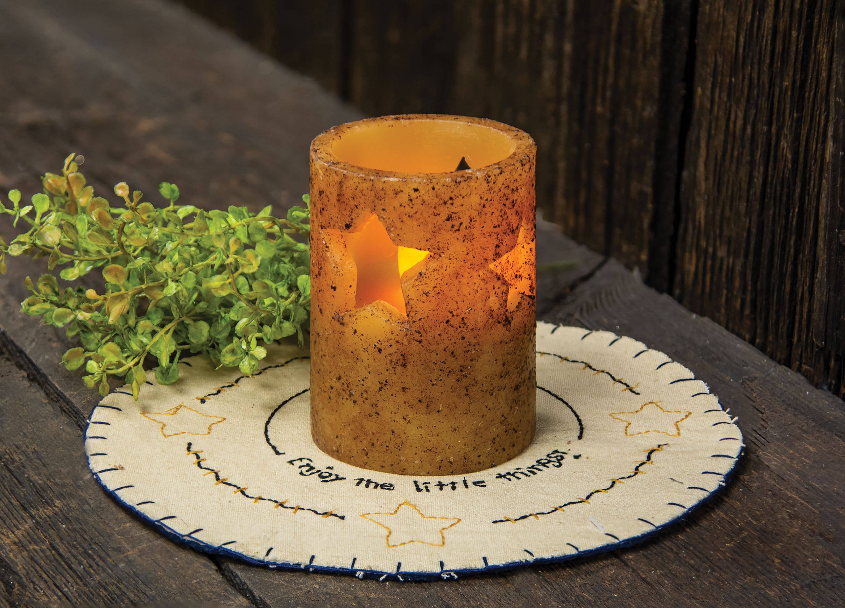 The Hearthside Collection - Wholesale Candle Holder - Star Candle Mat1