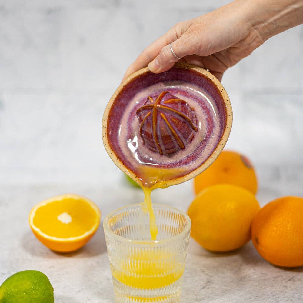 Danutė Murauskienė - Wholesale Juicer - Red lemon squeezer2