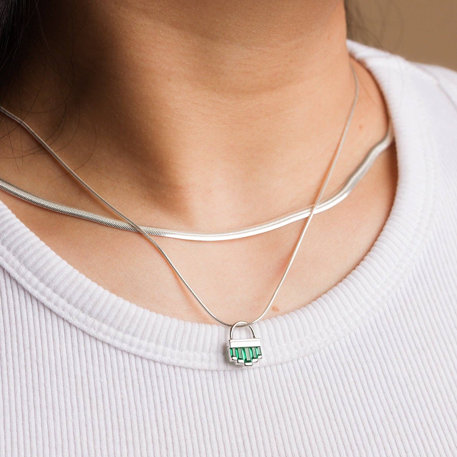 Scream Pretty - Recycled Sterling Silver Jewellery - Wholesale Pendant/Charm Necklace - Green Cleopatra Snake Chain Necklace1