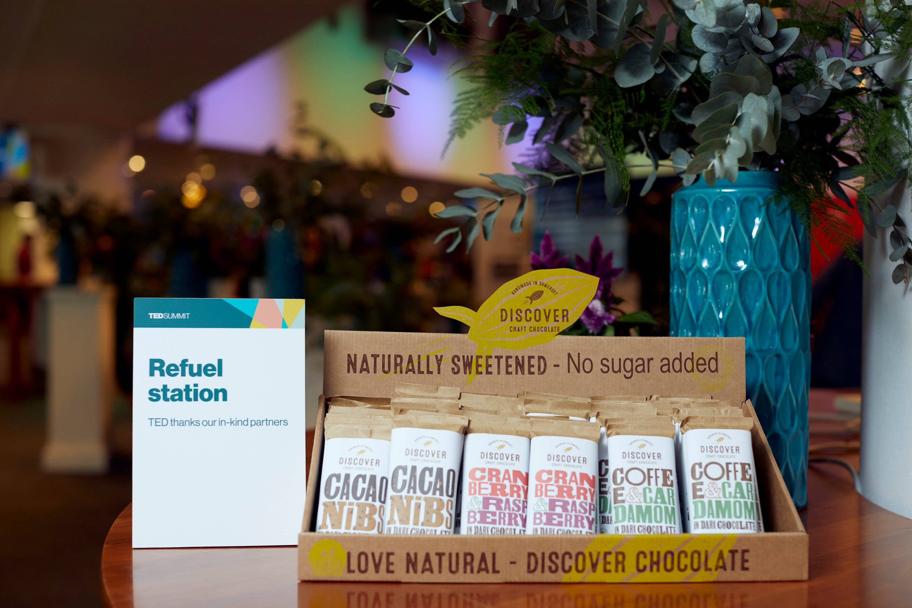 Discover chocolate - Wholesale Chocolate bar - Simply Smooth Milk Chocolate - No Added sugar7