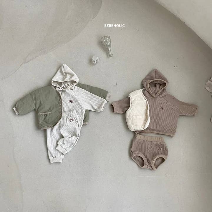 T-shirt met capuchon Rainbow voor wholesale door Cozy Kidz