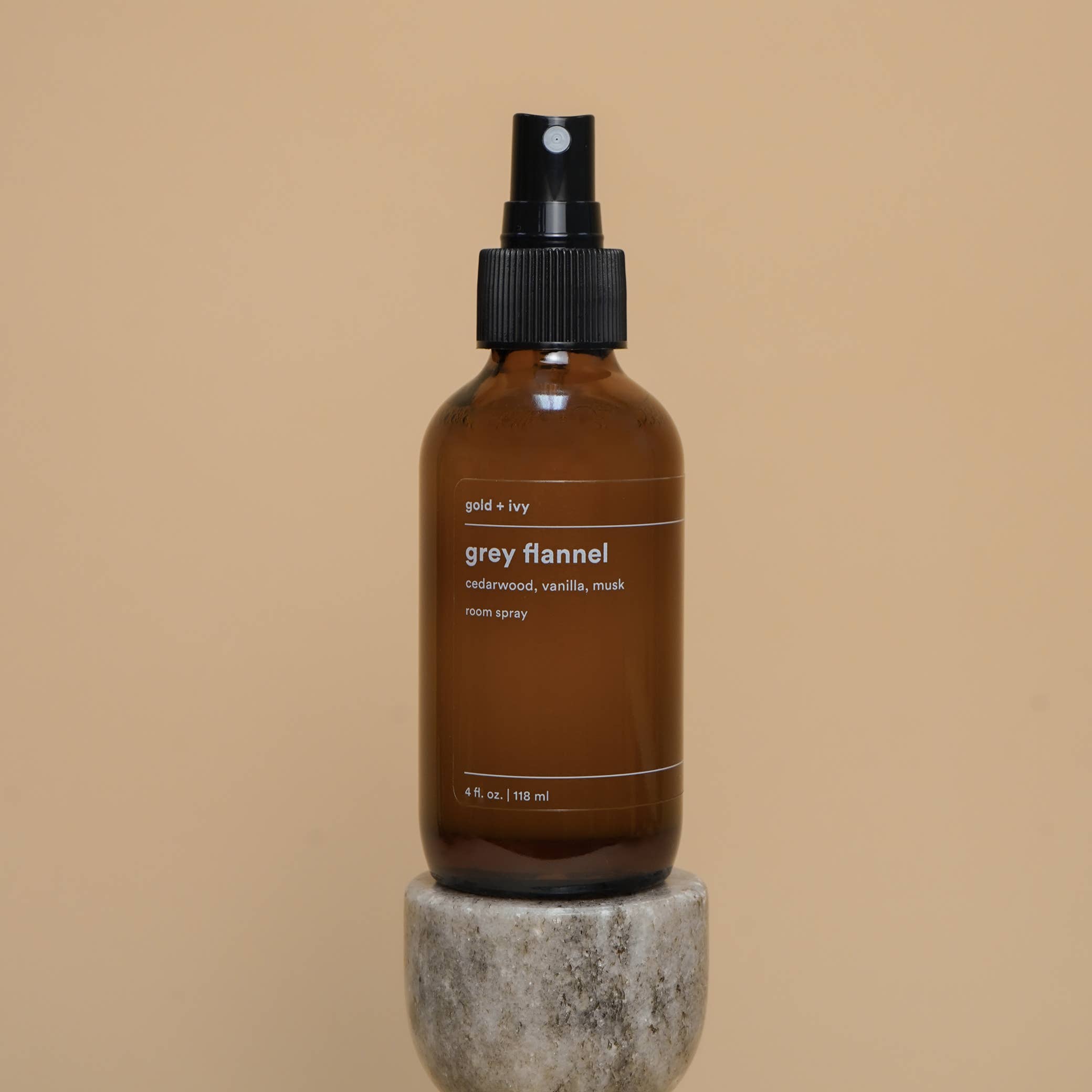 gold + ivy - Vendita all'ingrosso Spray per tessuti e ambienti - spray room + line in flanella grigia - legno di cedro, vaniglia, muschio