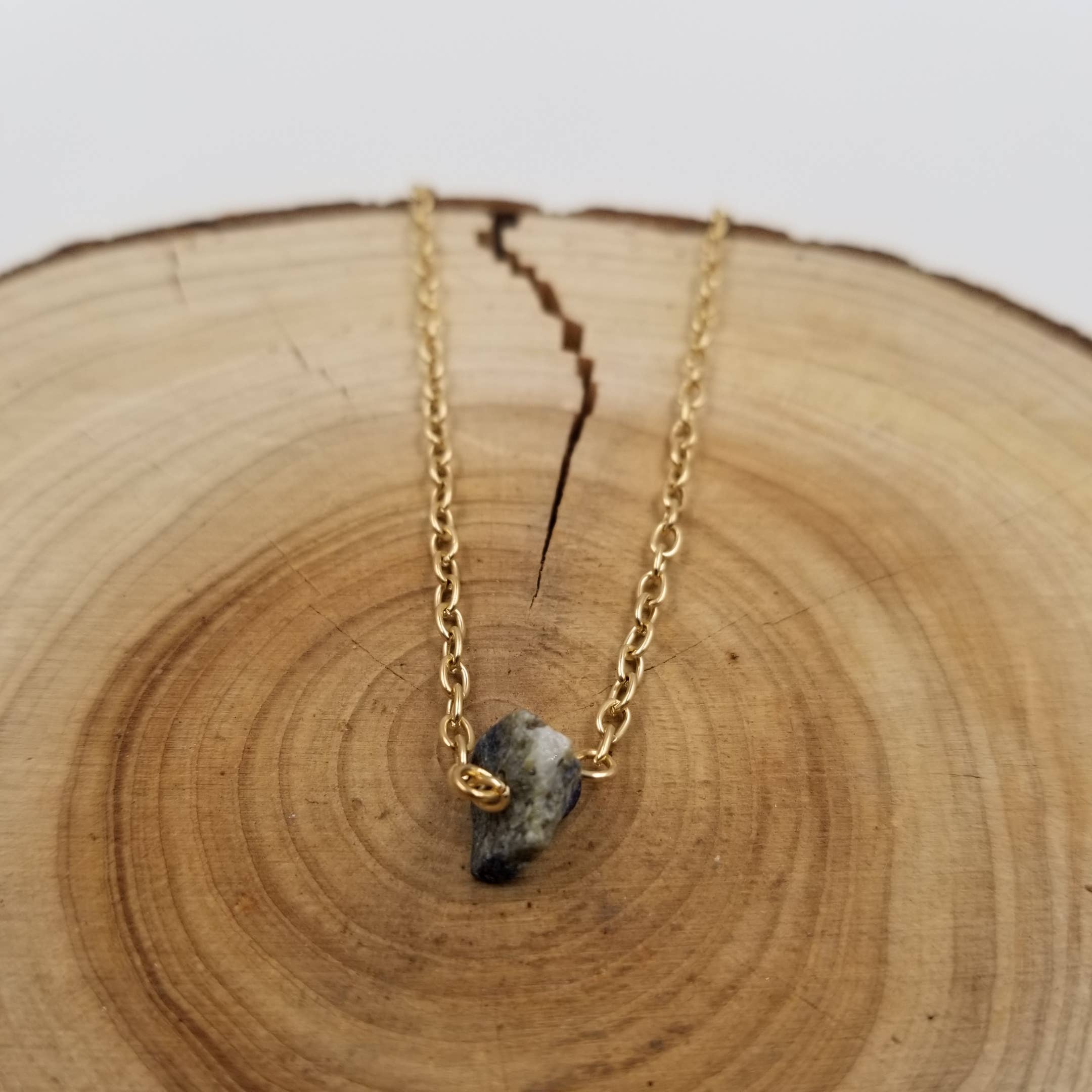 CHAKRA JEWELRY - Wholesale Pendant/Charm Necklace - Stone of the Earth Necklace0