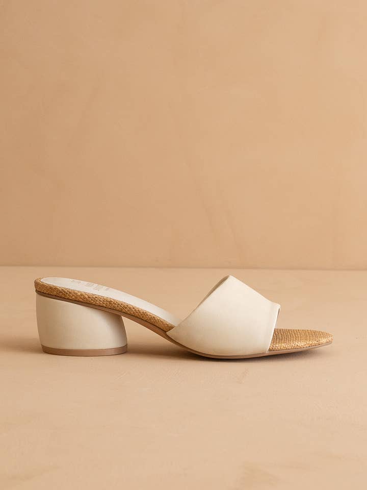 The Paloma Beige | Low Heeled Sandal for wholesale by OASIS SOCIETY