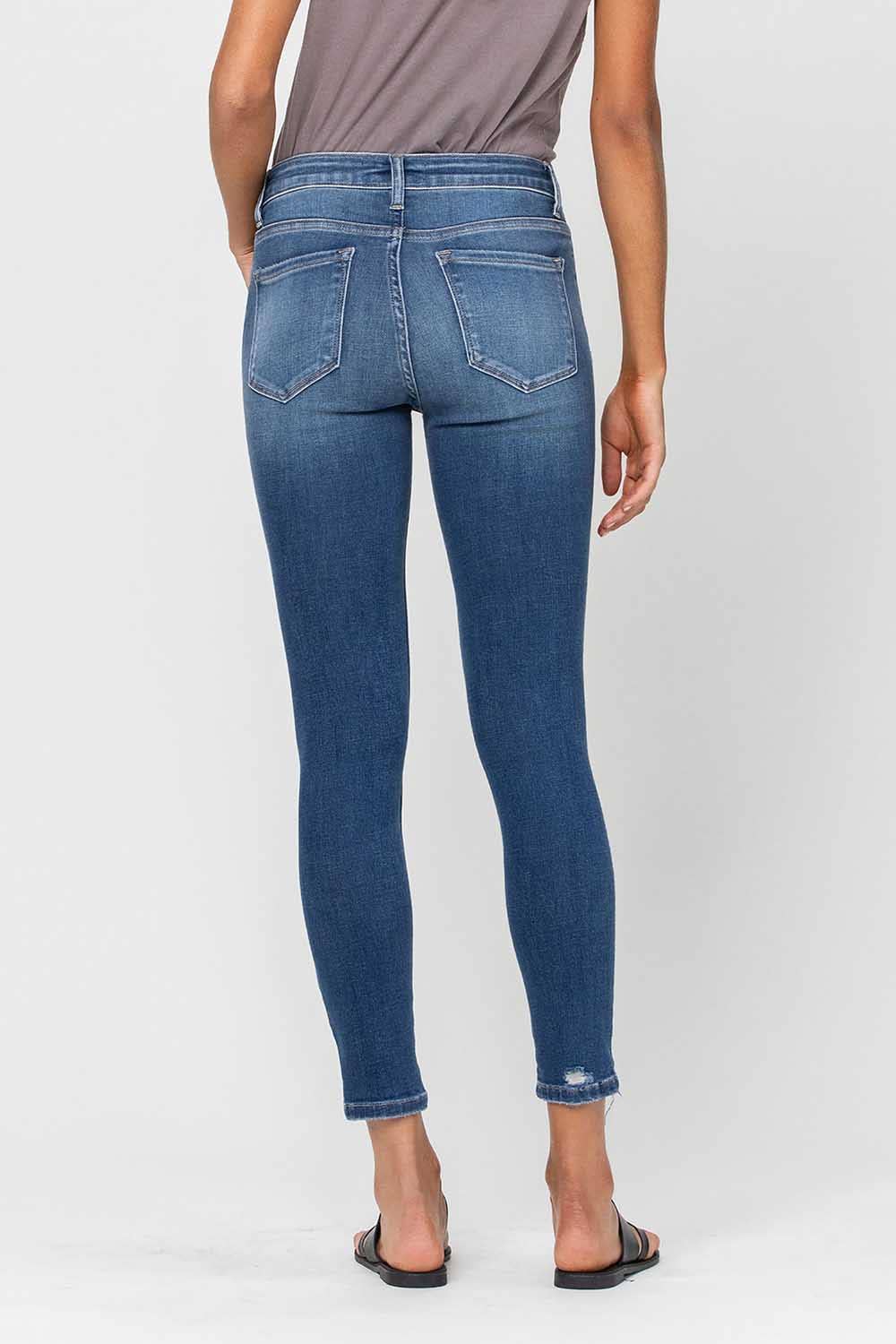 PORTOGALLO JEANS SKINNY CORTI A VITA MEDIA CON EFFETTO USURATO T5115 in vendita all'ingrosso su Faire6