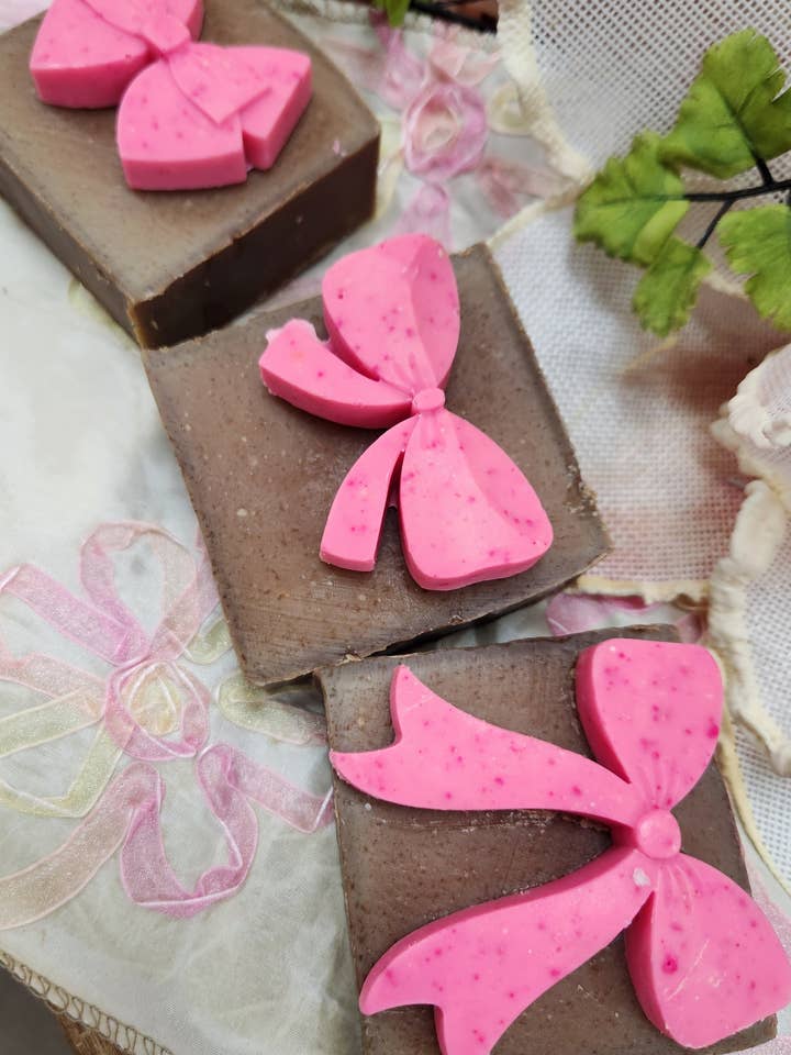 Pink Sugar goat milk soap for wholesale by Muscadine Creek Creamery L.L.C