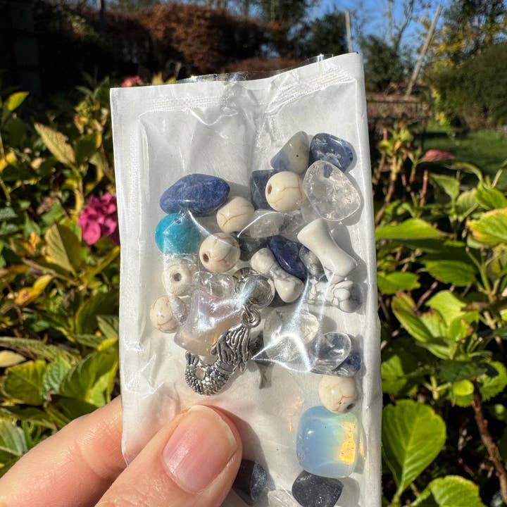 Elf Kendal Hippies - Wholesale Spiritual Stone/Crystal - Crystals confetti Christmas fairyland stones 20g bag of gems20