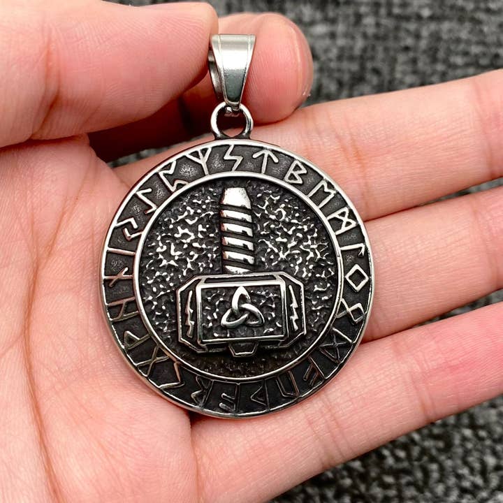 Mio Queena - Wholesale Craft Supplies - Viking Trinity Knot Hammer Rune S.Steel Pendant - MJ/MNP