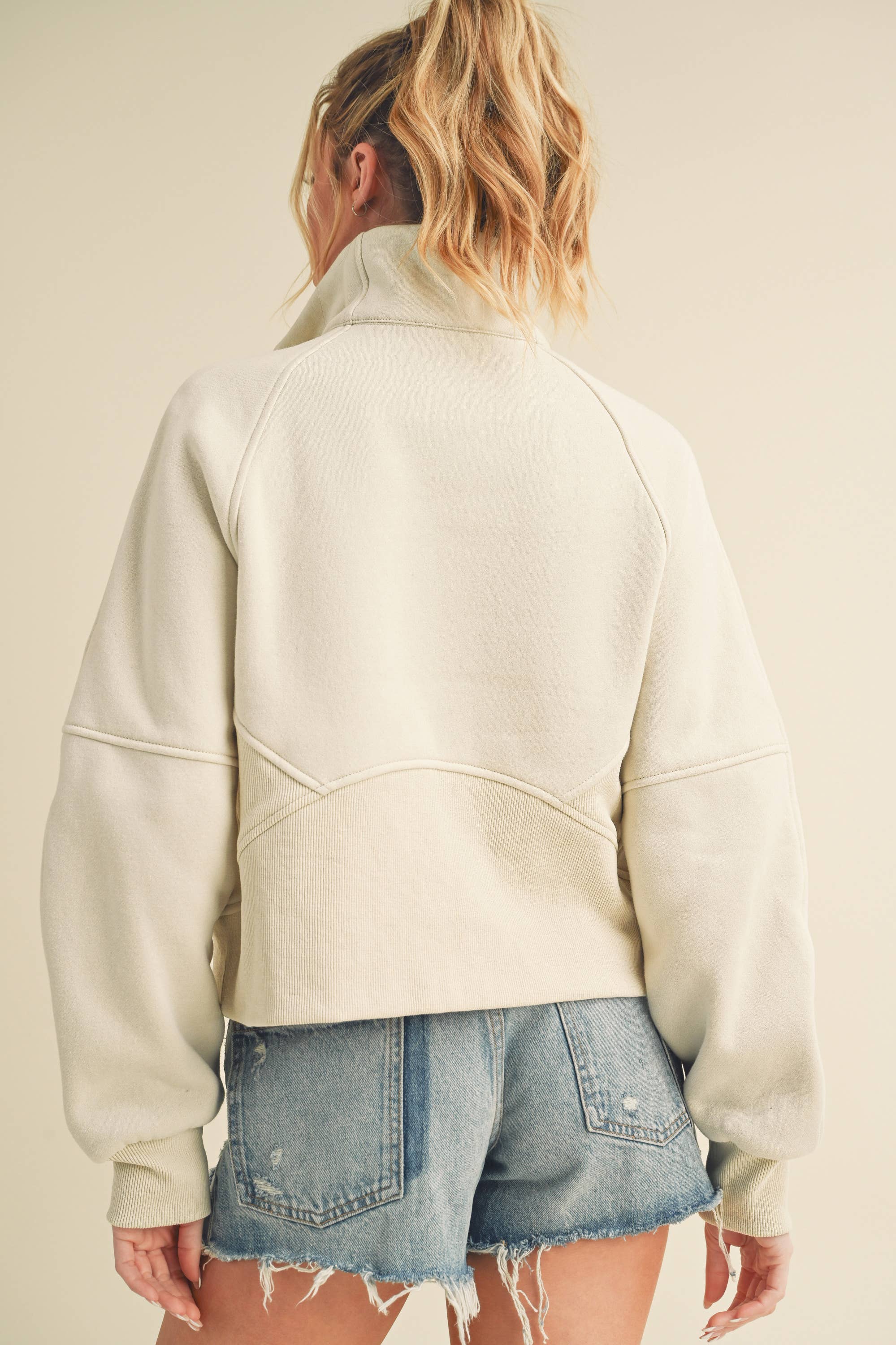 AEMI + CO - Wholesale Sweatshirt - Dames - 950CK Duif, trechterhals, halve ritssluiting, 280