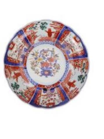 Teller, Chinoiserie Imari Design, Traditionell für den Großhandel von The French Bee & Co