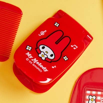 Set Specchio & Pettine 50° Anniversario My Melody per la vendita all'ingrosso da parte di K-Wonderland