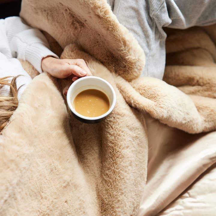 Pretty Rugged - Wholesale Throw Blanket - Luxury Indoor Blanket with Waterproof Backing | Pretty Rugged13