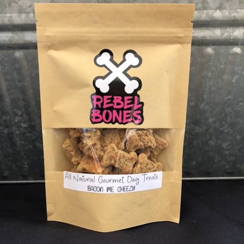 Gâteries gourmandes pour chiens pour la vente par REBEL BONES