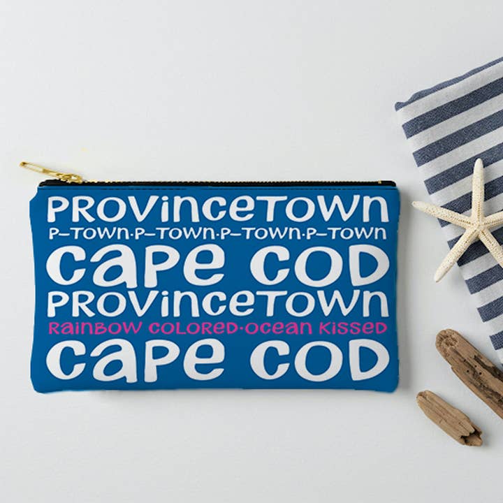 Bolsa con cremallera de Provincetown – Arte tipográfico de Cape Cod para venta al por mayor de Atelier Vero Wholesale