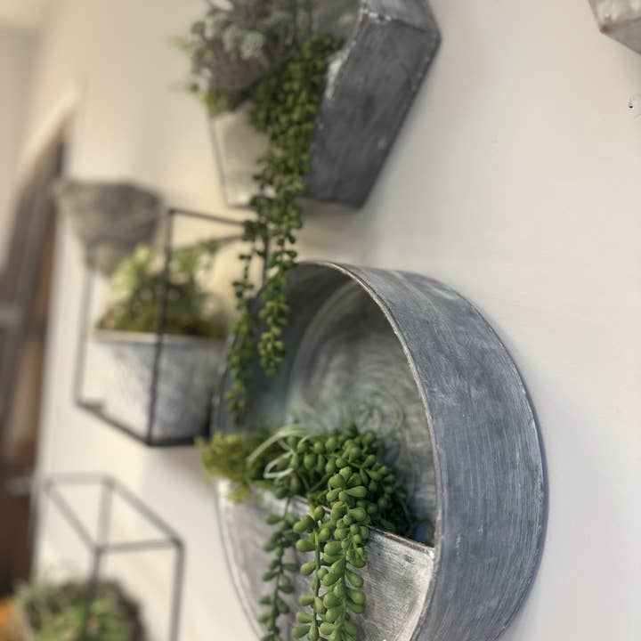 Vagabond Vintage – wholesale Wall planter – Zinc Wall Planter