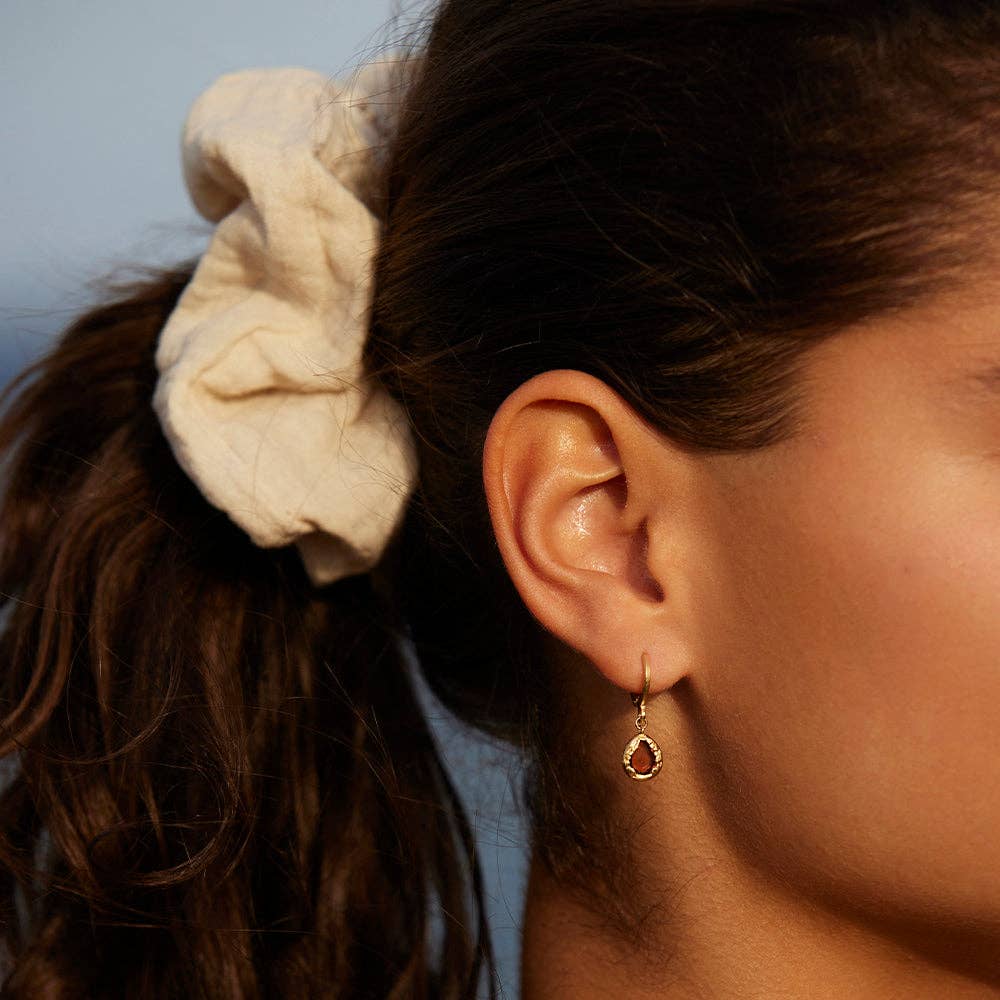 Agapée Jewelry – wholesale Huggie earrings – Lysia Rosewood Earrings | Jewelry Gold Gift Waterproof3