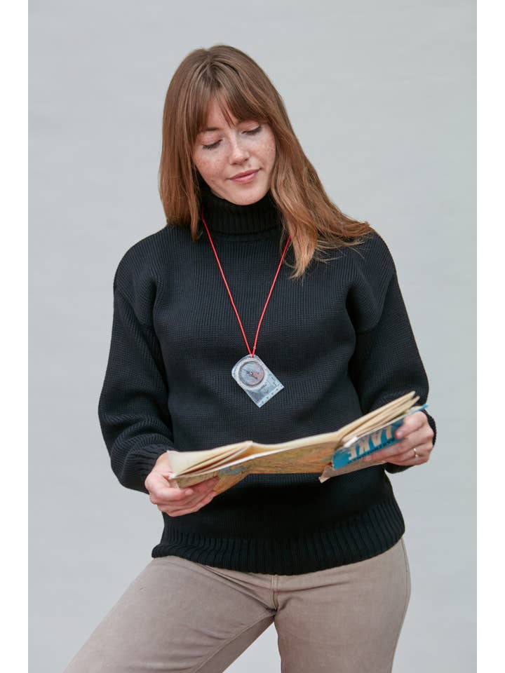 Paul James Knitwear - Vente Pull en maille – femme - Pull à col roulé Submariner en pur coton épais pour femmes5