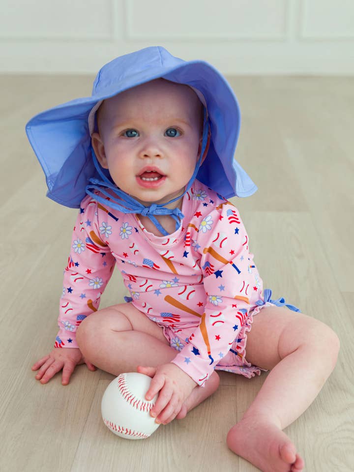 Rosa Costume da bagno intero con maniche lunghe e volant posteriori firmati per bambine, rosa, da baseball. in vendita all'ingrosso su Faire6