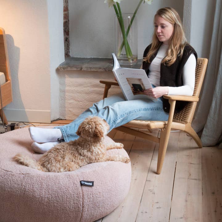 Trimmi - Wholesale Pet Bed - Dog - Poef teddy pink2